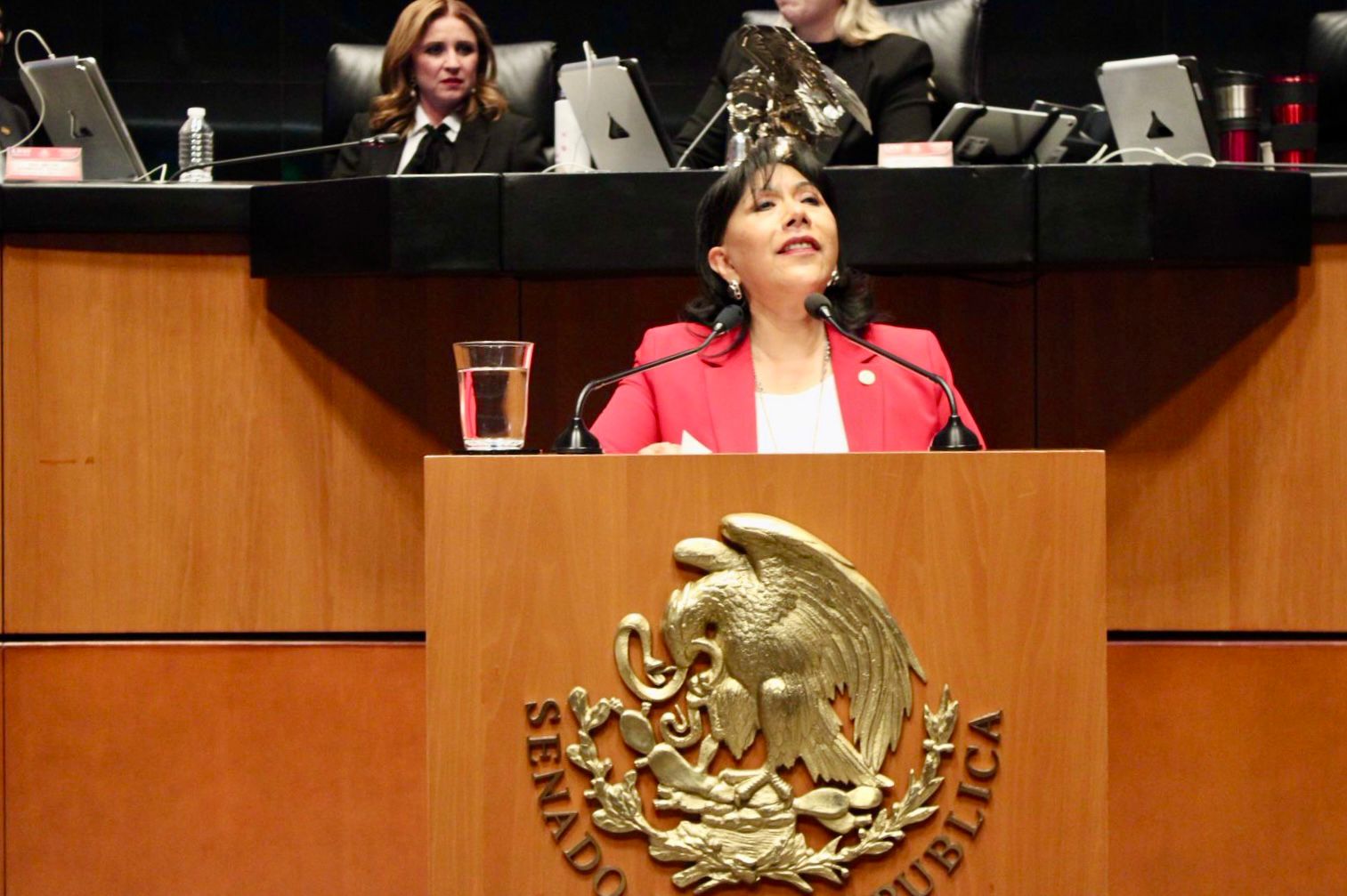 Senadora Anabell Ávalos impulsa reforma constitucional contra la impunidad